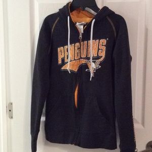 NHL Penguins sweatshirt